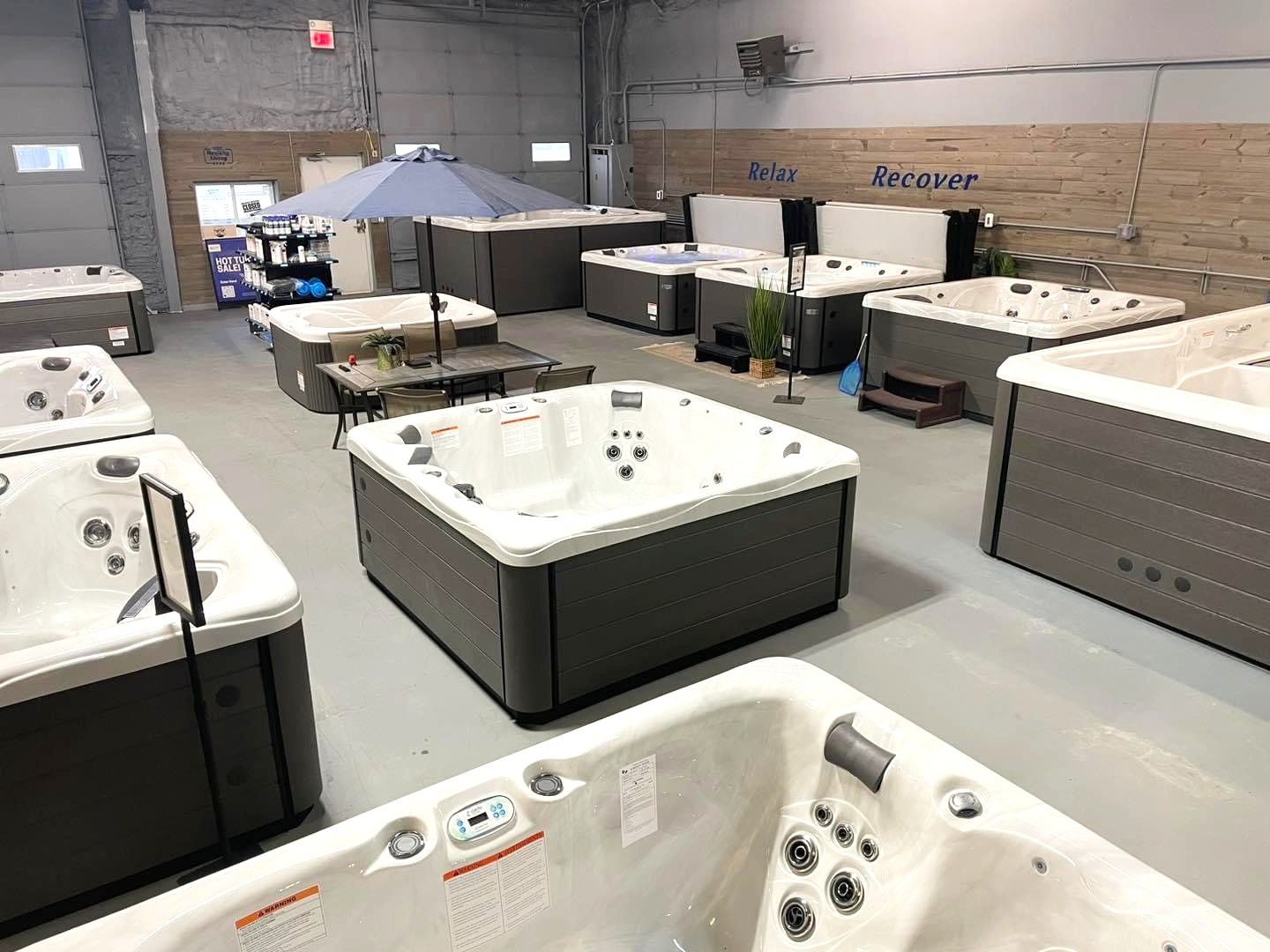 Healthy Living Spas Mahomet showroom